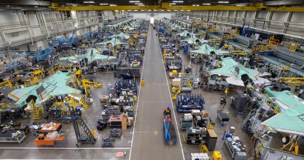 Australian defence industry contracts for multinational F-35 program top $5 billion