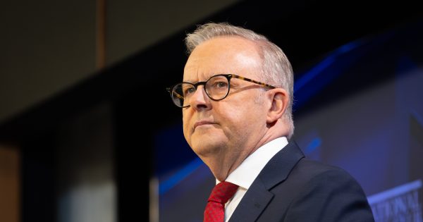Albanese cops criticism from Opposition and Crossbench for slashing staff numbers