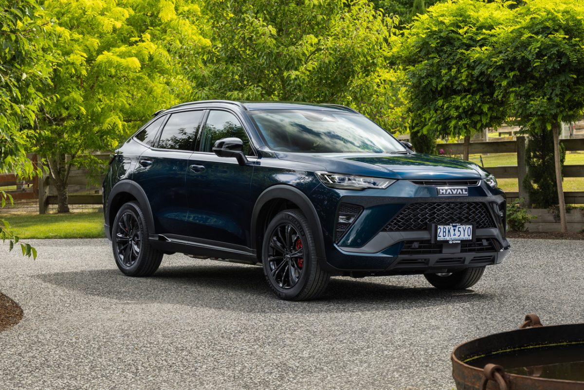 mid-size hybrid SUV