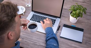 Private sector clerks pushing for WFH rights just like the APS has