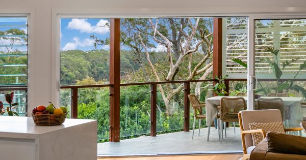 New Gerroa luxury, steps from the water