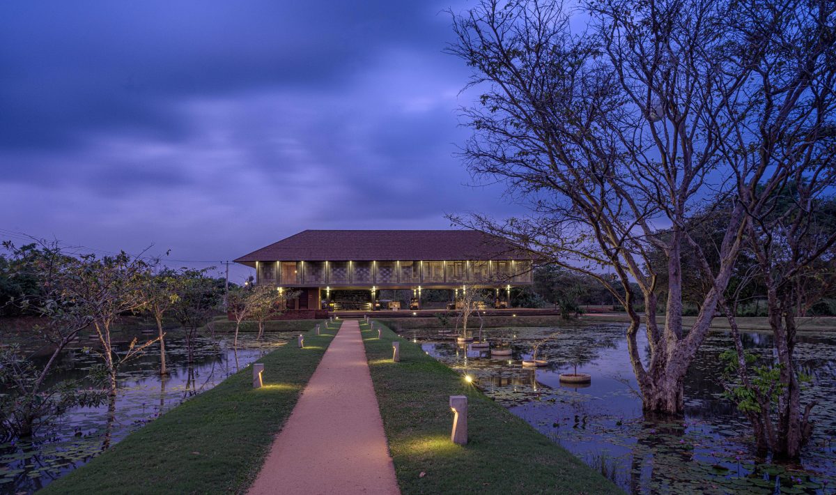 hotel and water gardens