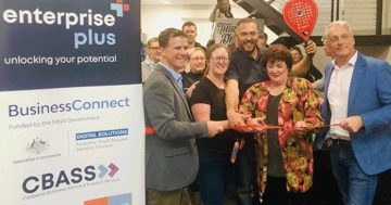 Small businesses on edge after Minns Government axes funding for 'game-changing' advice program