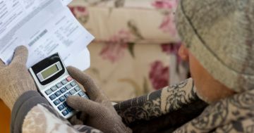 Latest round of energy bill relief helps 70,000 Victorians keep the lights on