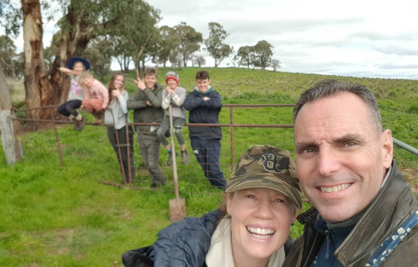 Pilot Daniel Duggan and family