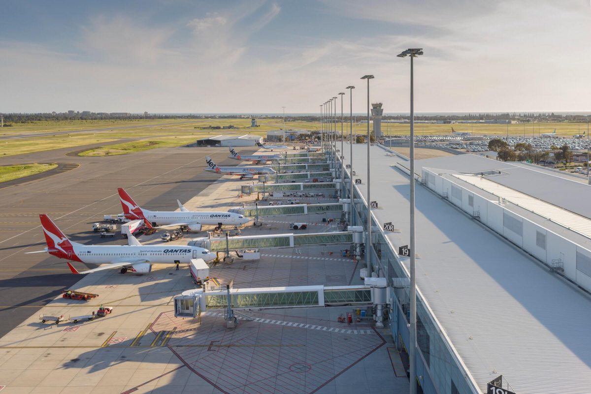 parked Qantas planes