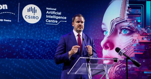 Former Labor Science Minister blasts own government over latest CSIRO job cuts