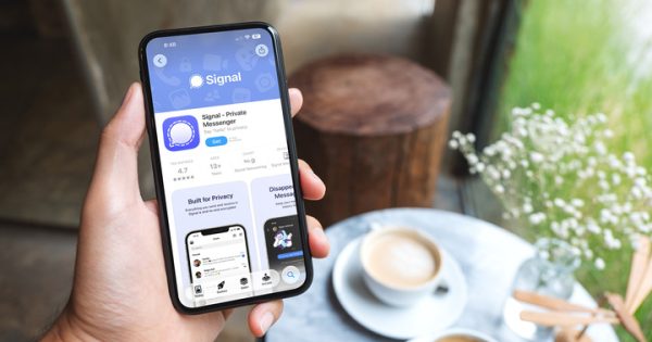 Next level Post-it Notes: Labor accused of urging lobbyists to ‘Go Dark’ on encrypted apps