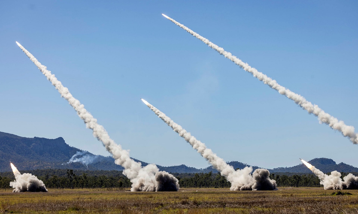HIMARS GMLRS salvo