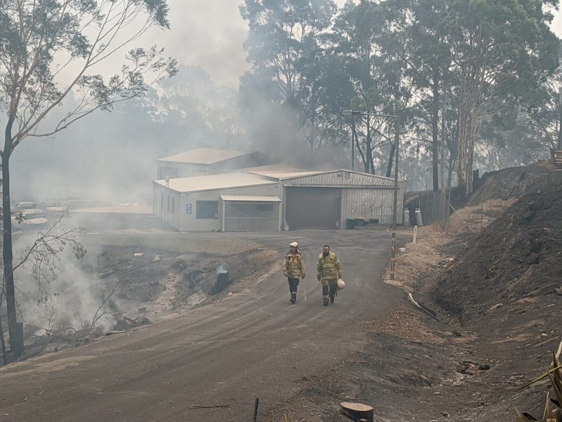 Batemans Bay SES shed on fire