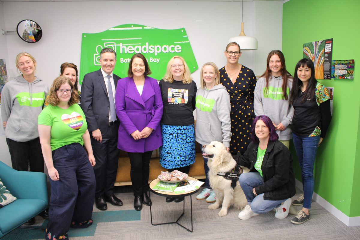 Minister for Health and Aged Care Mark Butler and Federal Member for Gilmore Fiona Phillips met with management and staff at headspace Batemans Bay.