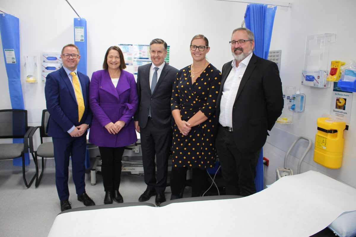 Minister for Health and Aged Care Mark Butler and Federal Member for Gilmore Fiona Phillips met with management and medical staff at the Batemans Bay Medicare Urgent Care Clinic.